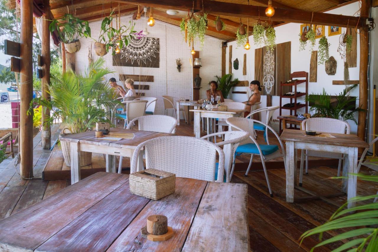 Bamboo Jam Villa Ко Ронг Санлоем Екстериор снимка